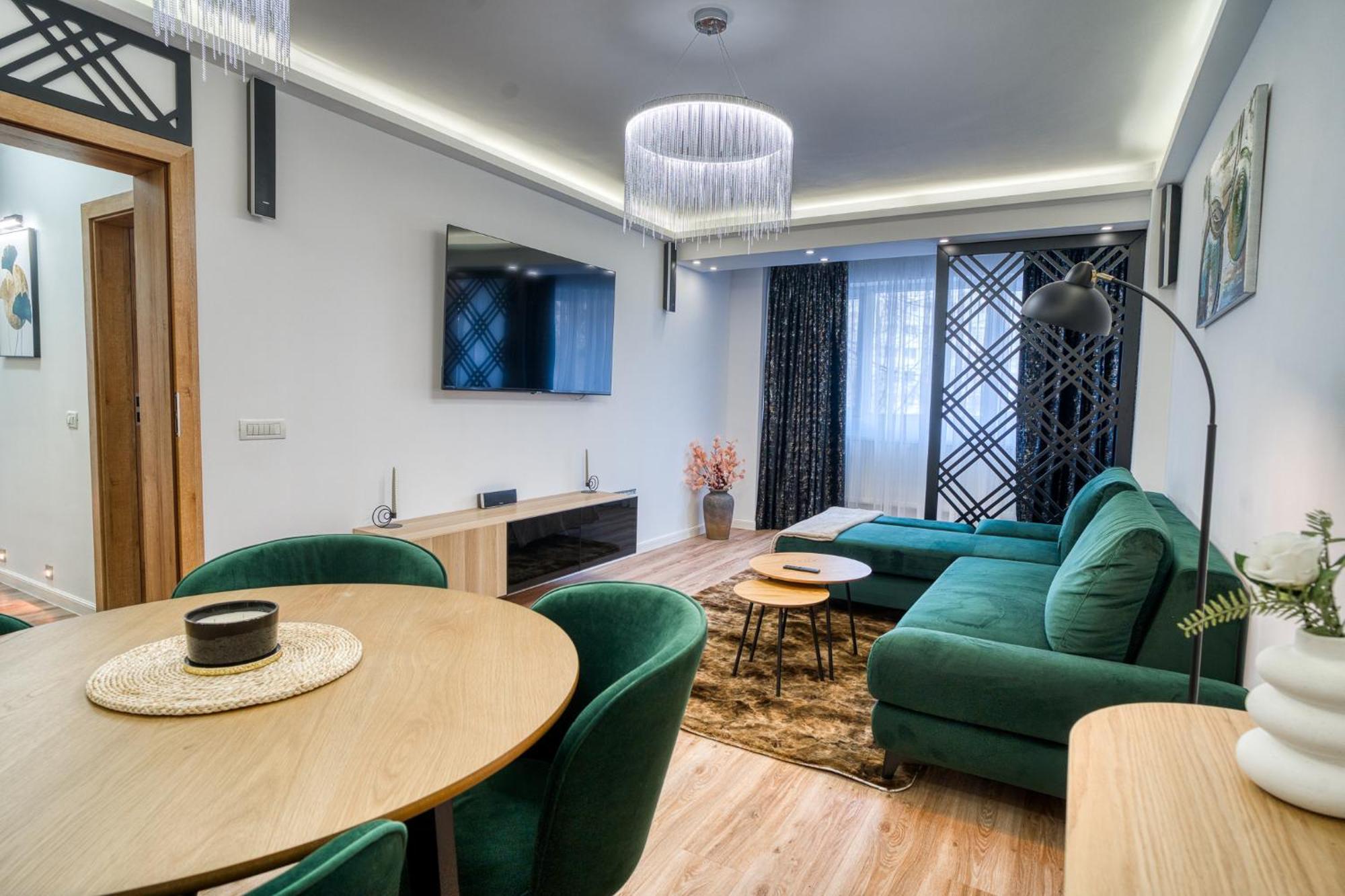 City Chic Retreat: Newly Renovated 1Br Apartment บูคาเรสต์ ภายนอก รูปภาพ